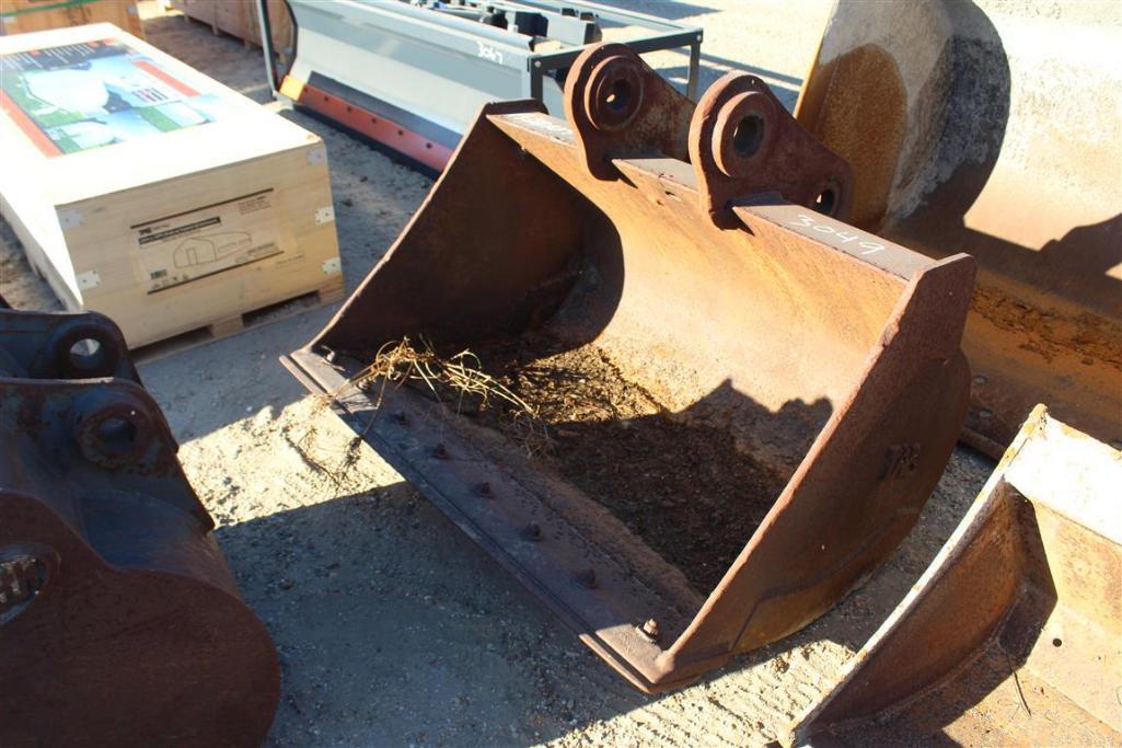 48 INCH DIGGING BUCKET W/ BOCE