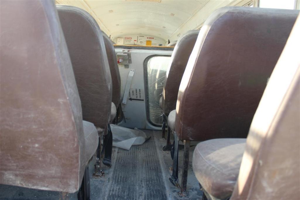 2002 FREIGHTLINER BUS