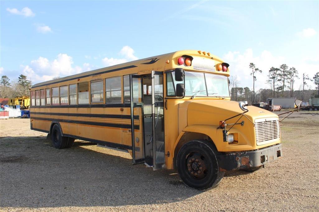 2002 FREIGHTLINER BUS