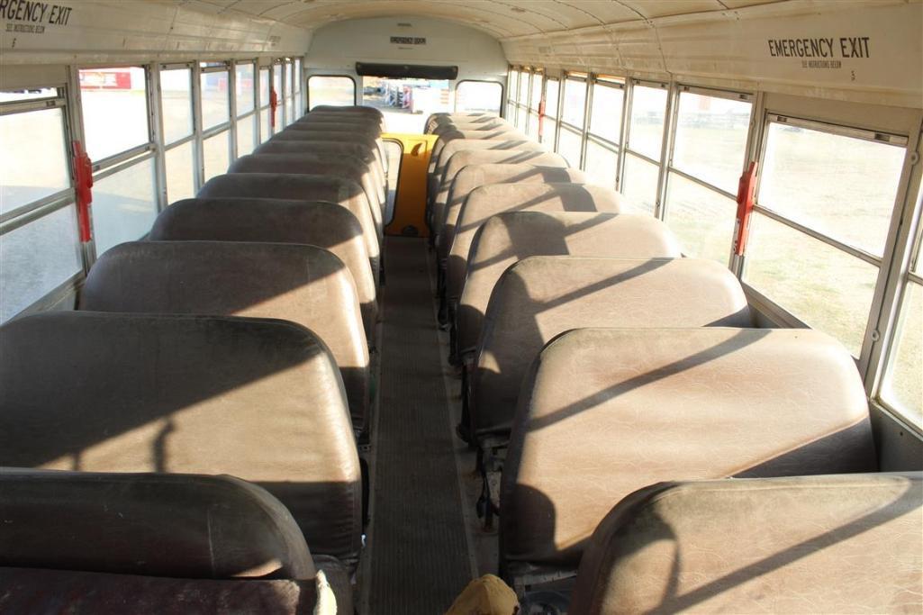 2002 FREIGHTLINER BUS