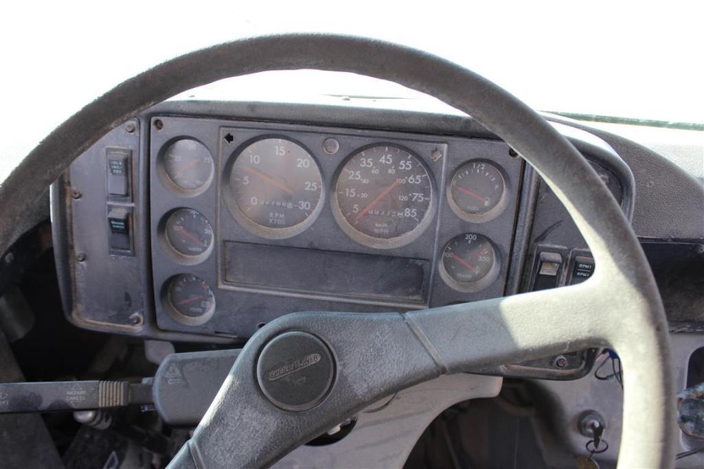 2002 FREIGHTLINER BUS