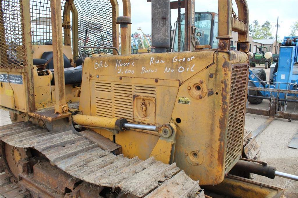 INTERNATIONAL TD8