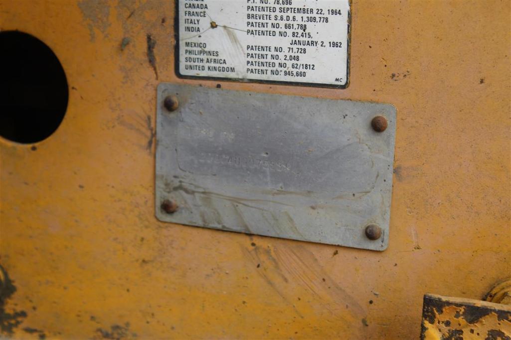 INTERNATIONAL TD8