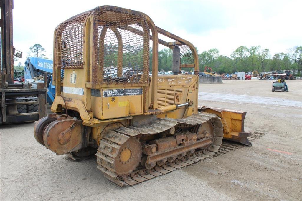 INTERNATIONAL TD8