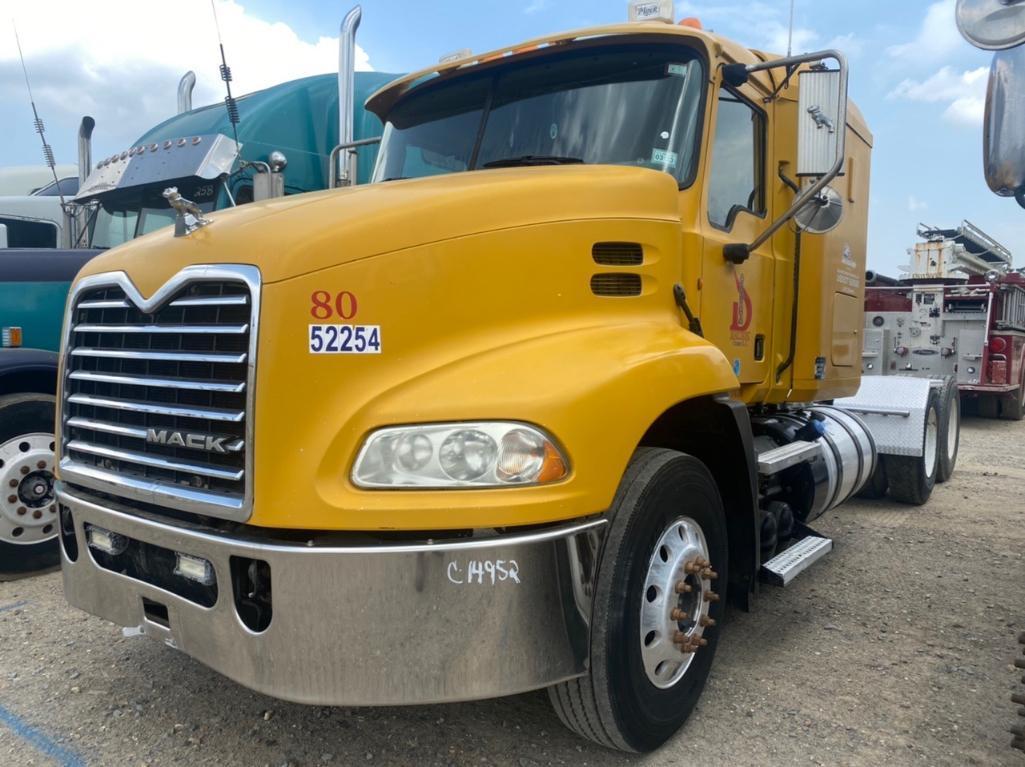 2012 MACK PINNACLE CXU613