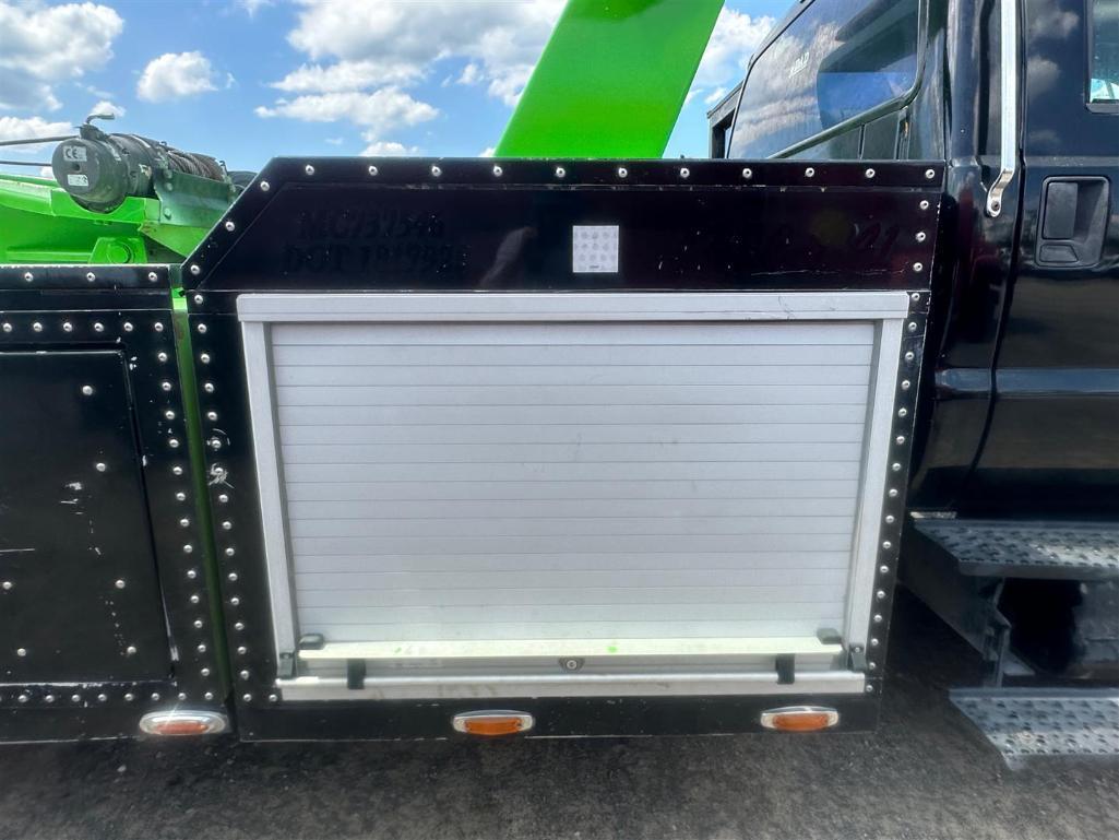 2004 FORD F750