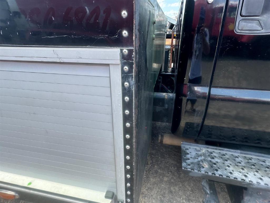 2004 FORD F750