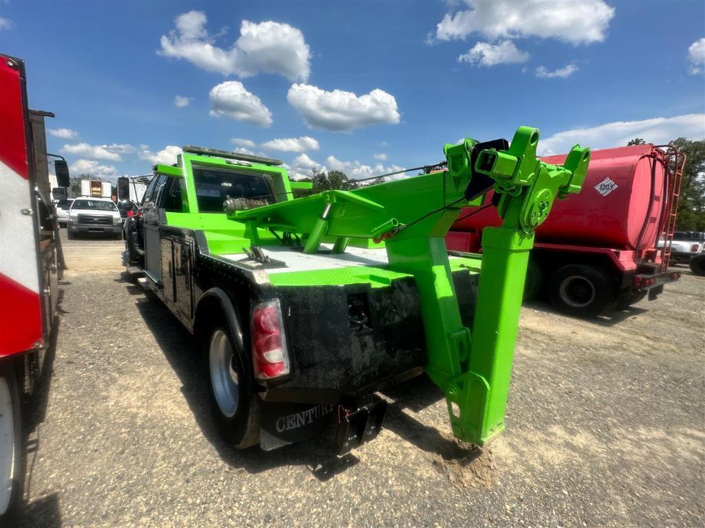 2004 FORD F750