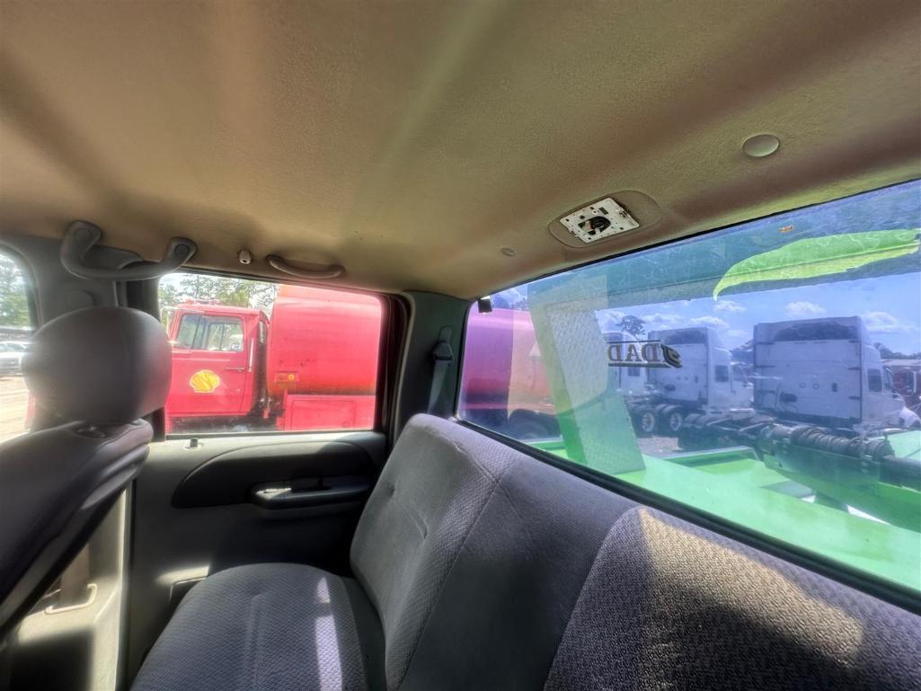 2004 FORD F750