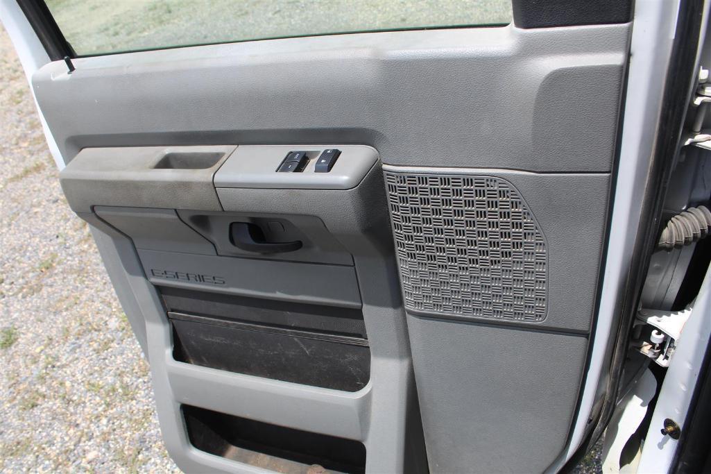 2014 FORD E-350
