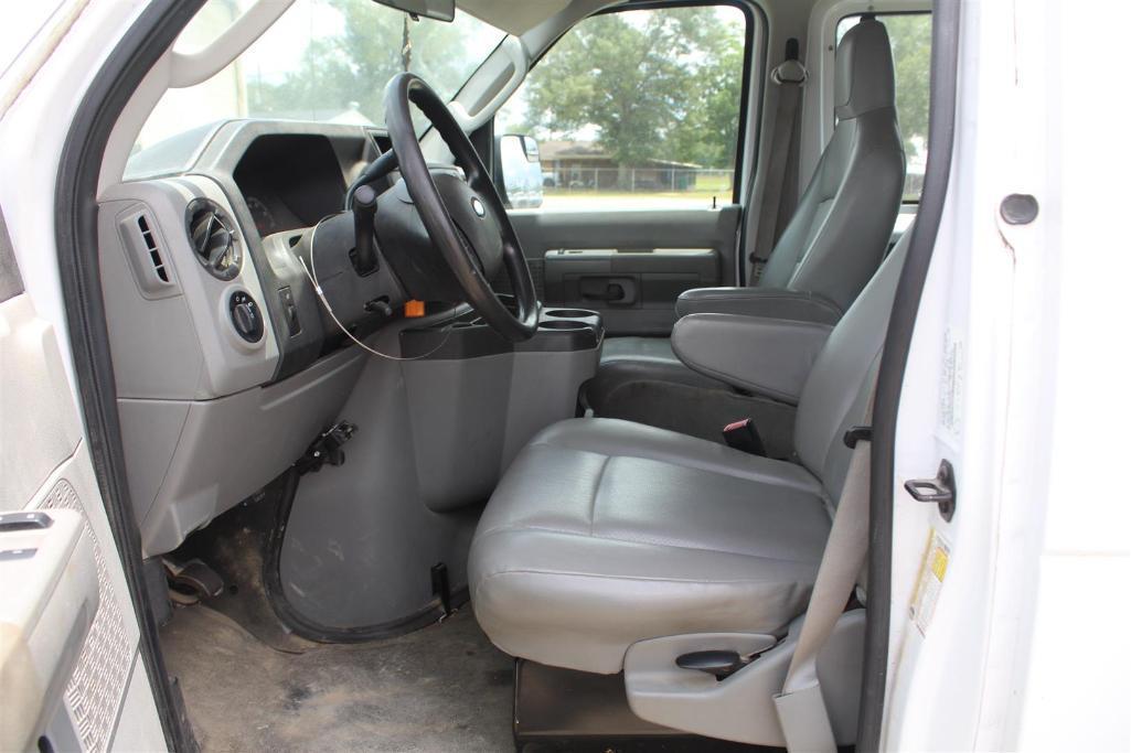 2014 FORD E-350