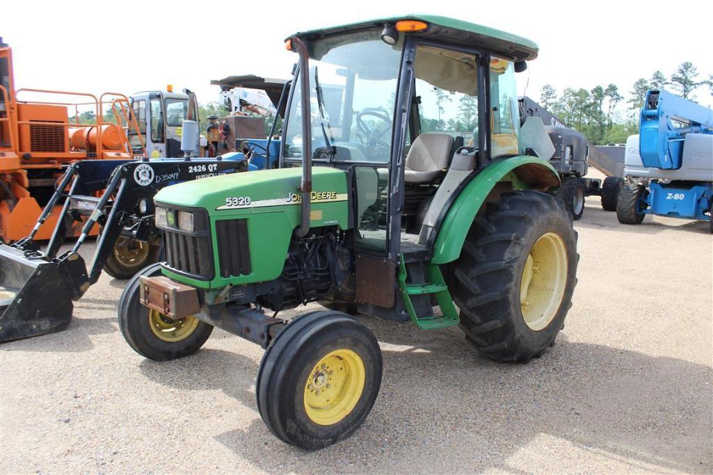 JOHN DEERE 5320 TRACTOR
