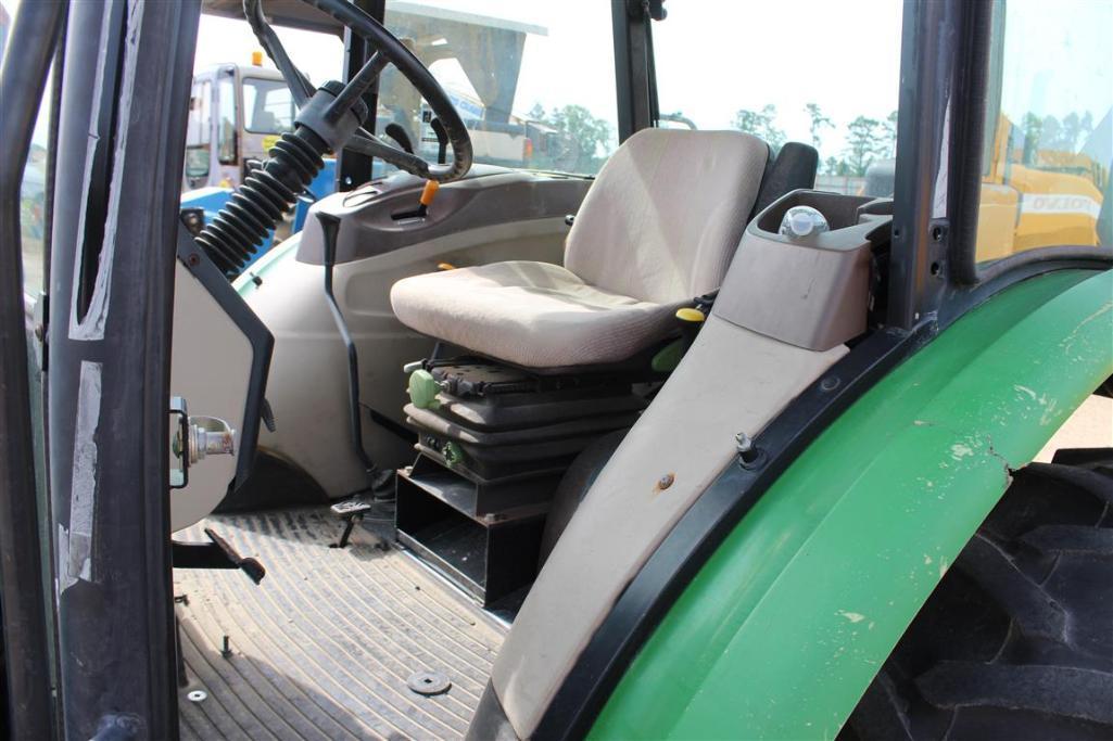 JOHN DEERE 5320 TRACTOR