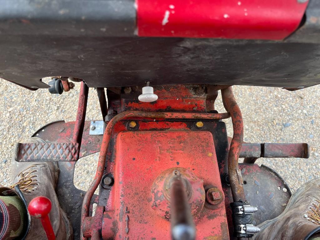 INTERNATIONAL B275 TRACTOR