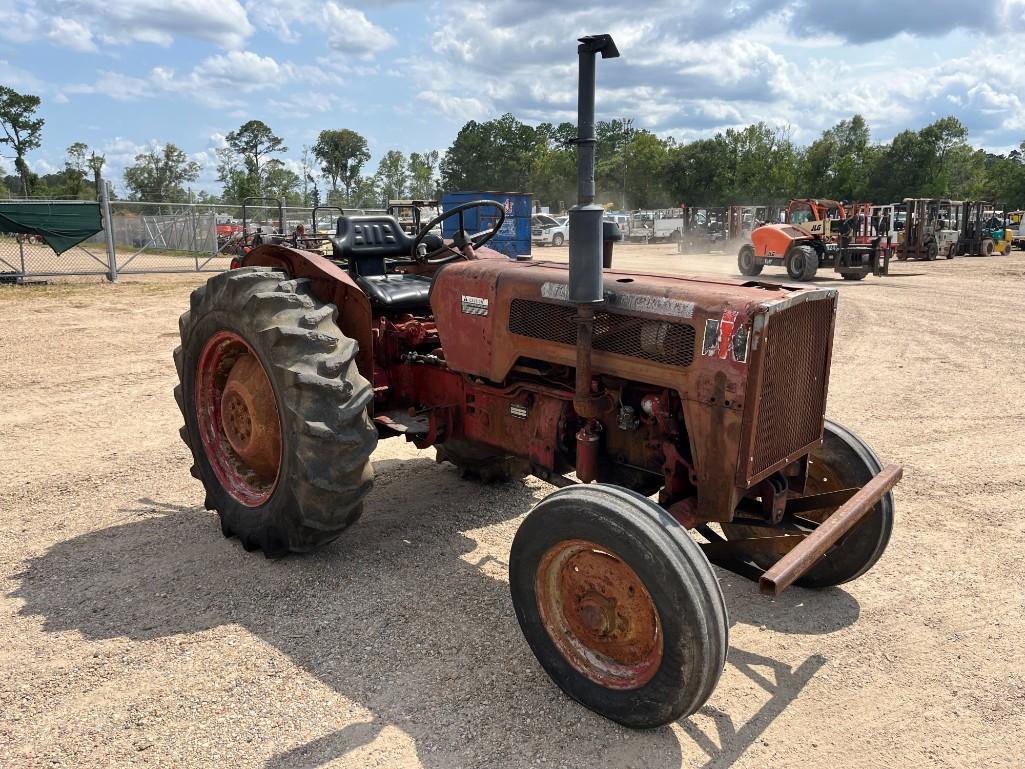 INTERNATIONAL B275 TRACTOR
