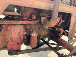 INTERNATIONAL B275 TRACTOR