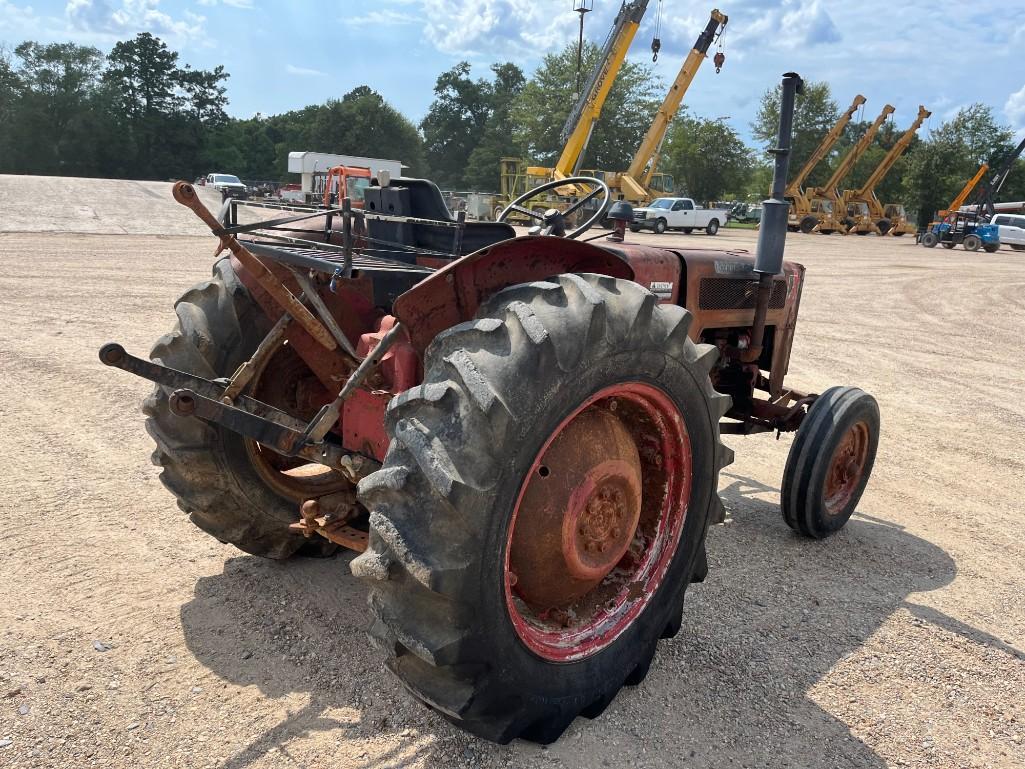 INTERNATIONAL B275 TRACTOR