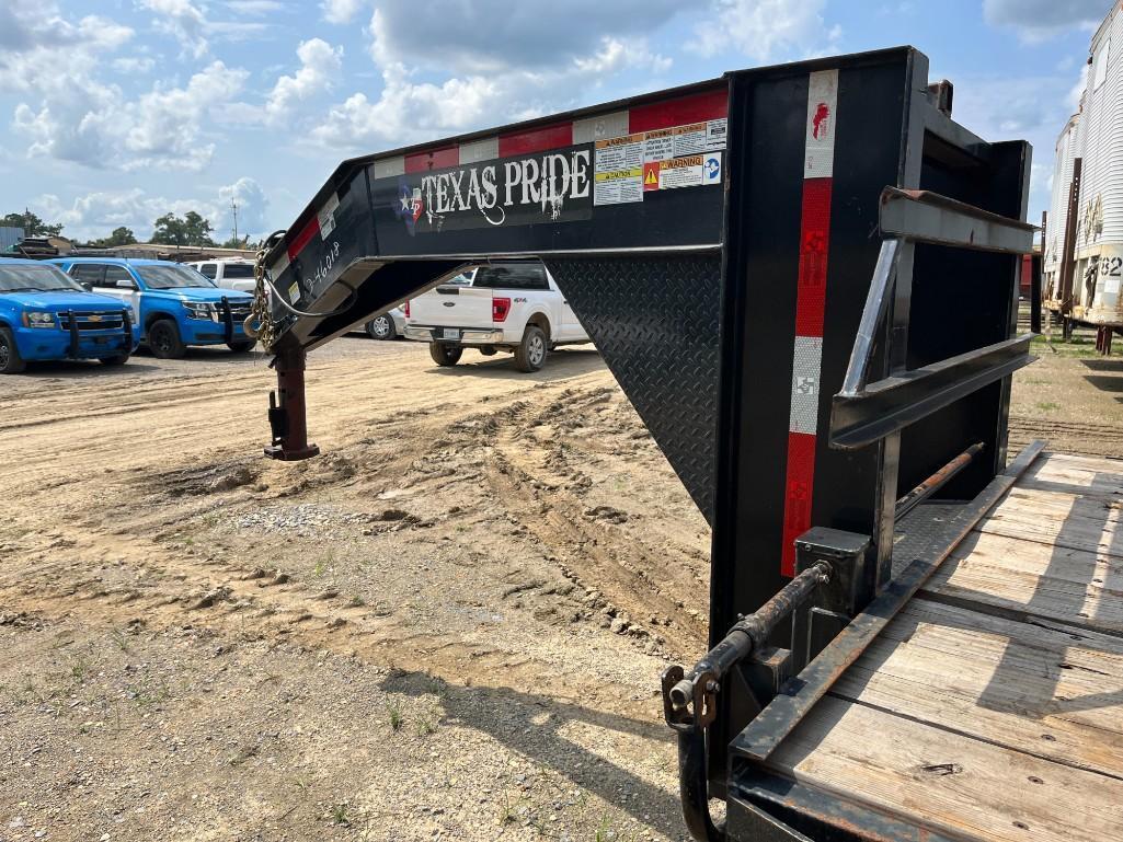 2020 TEXAS PRIDE 40FT GOOSENECK FLATBED