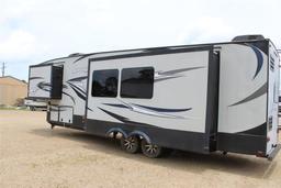 2015 KEYSTONE AVALANCHE 36FT TRAVEL TRAILER