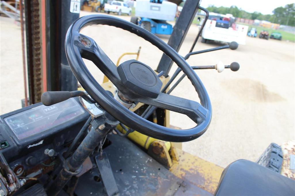 TCM FD70 FORKLIFT
