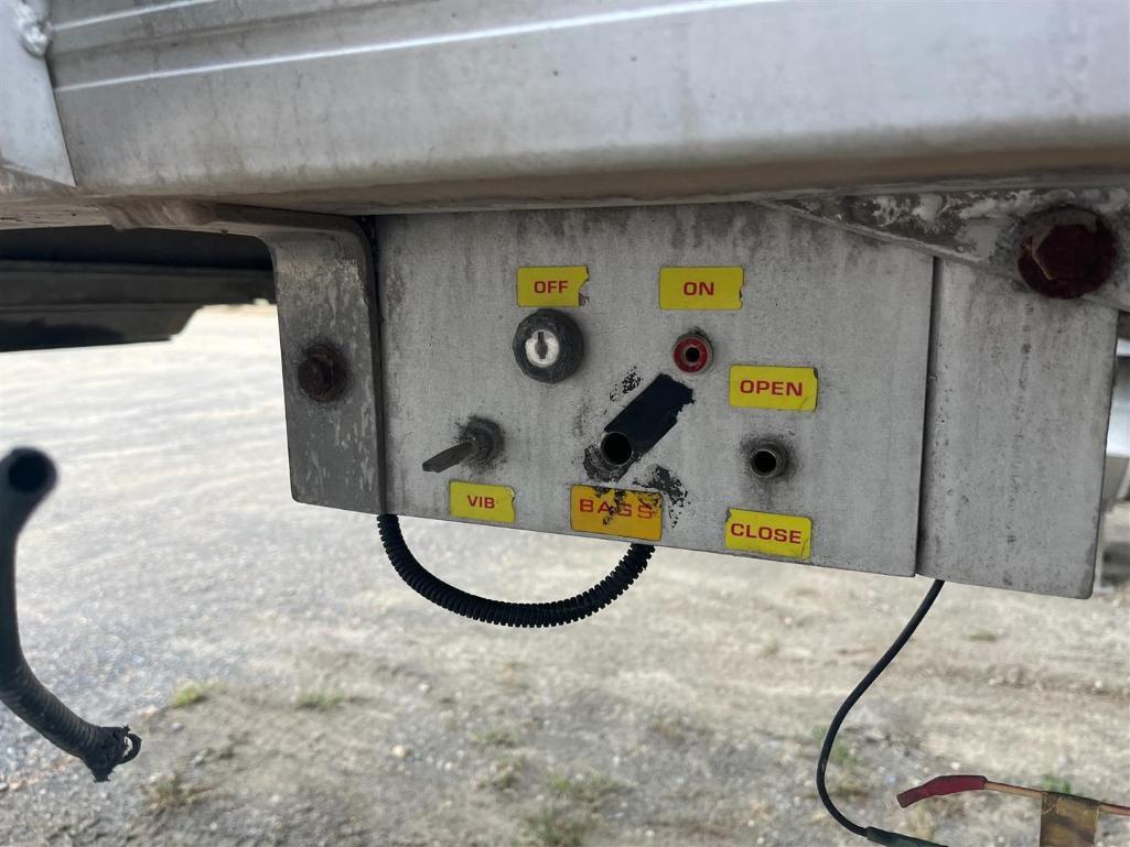 2013 TRAVIS 38FT BELLY DUMP TRAILER