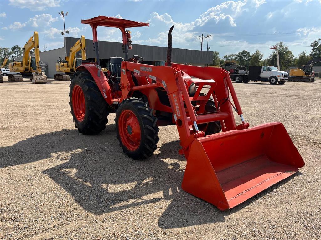 KUBOTA M7040 TRACTOR