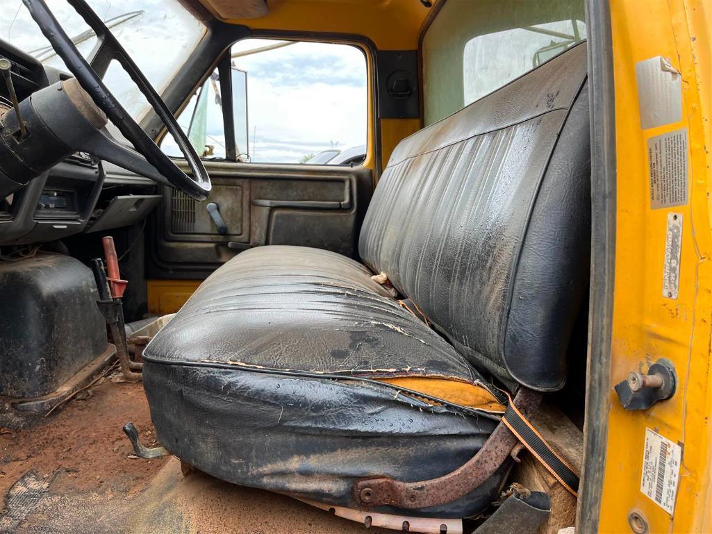 1990 FORD F700 | FOR PARTS/REPAIRS | NO TITLE