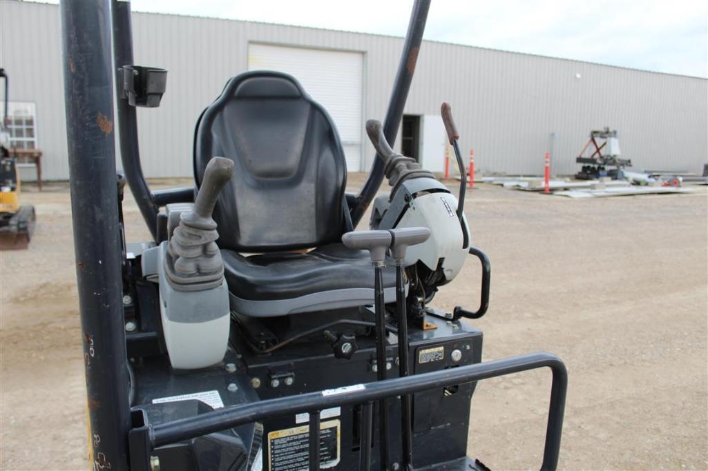 2017 JOHN DEERE 17G MINI EXCAVATOR