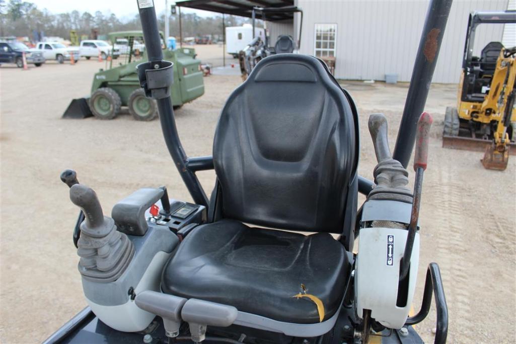2017 JOHN DEERE 17G MINI EXCAVATOR