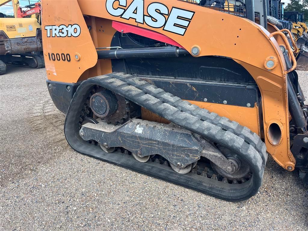 2018 CASE TR310
