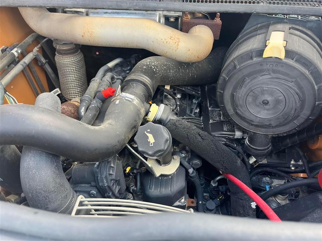 2018 CASE TR310