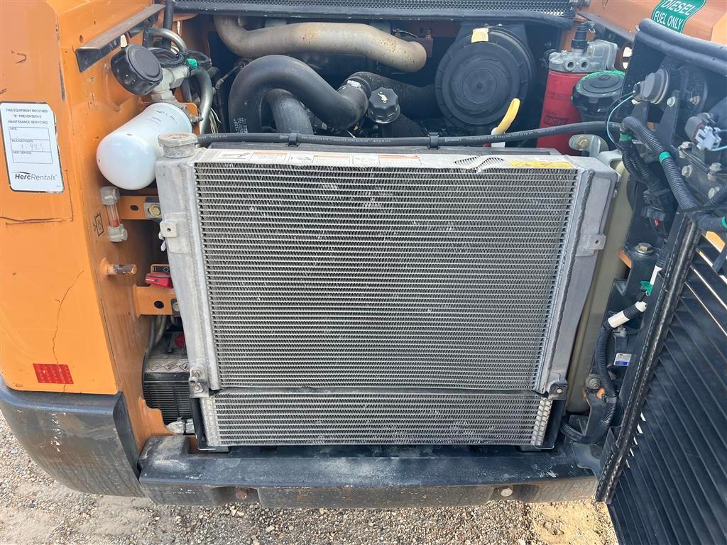 2018 CASE TR310