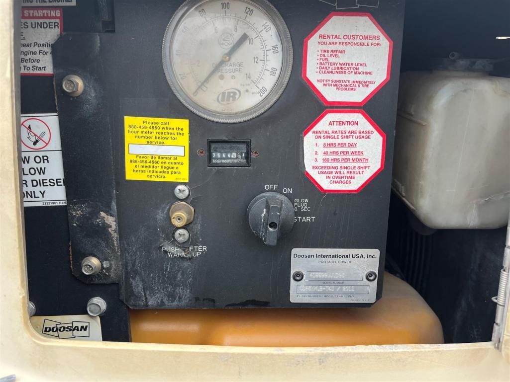 2011 DOOSAN C185CFM MOBILE AIR COMPRESSOR