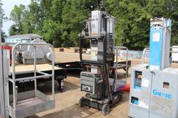 JLG AM-30 ACCESS MASTER PORTABLE LIFT