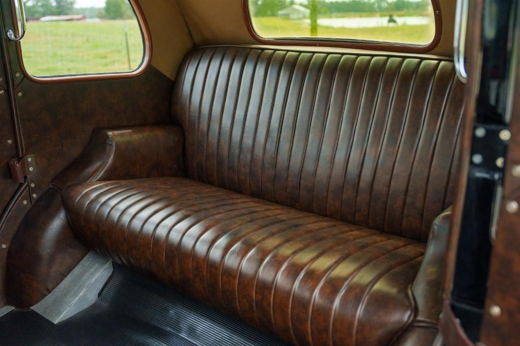 1957 AUSTIN FX3 TAXI