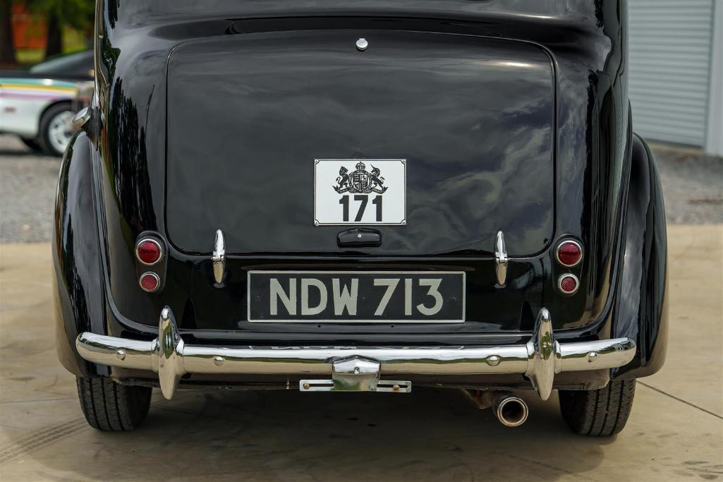 1957 AUSTIN FX3 TAXI