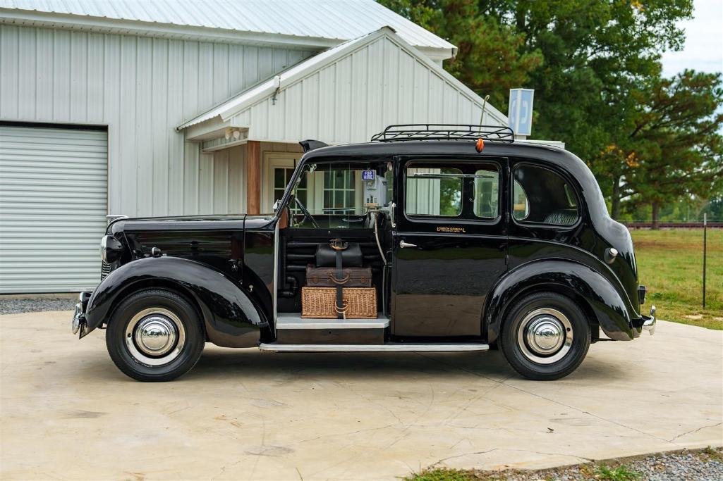 1957 AUSTIN FX3 TAXI