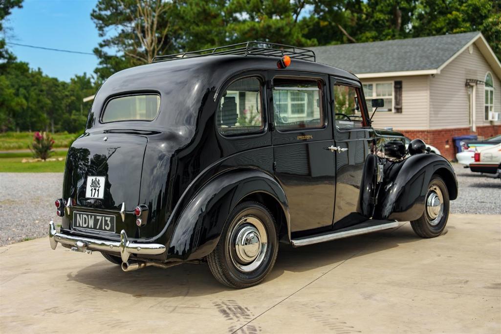 1957 AUSTIN FX3 TAXI