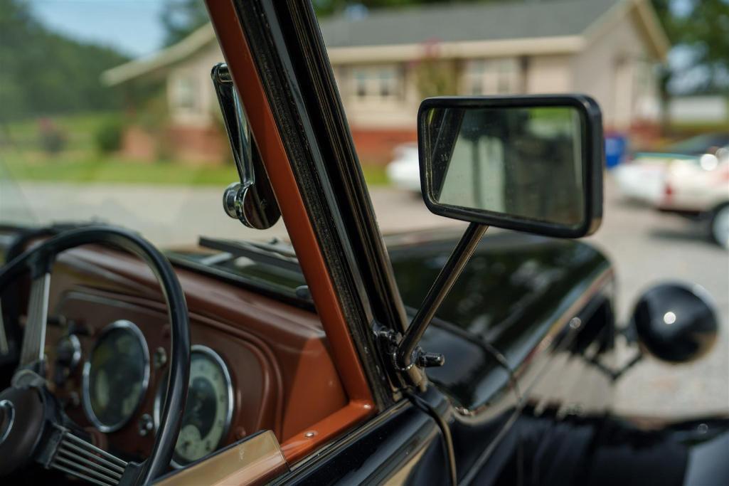 1957 AUSTIN FX3 TAXI