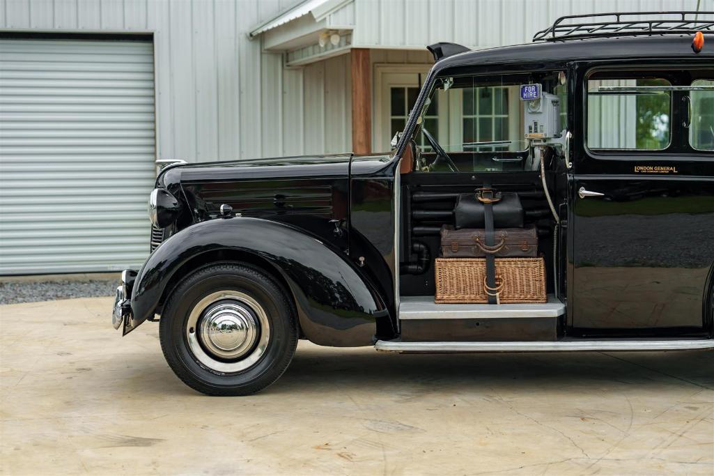 1957 AUSTIN FX3 TAXI