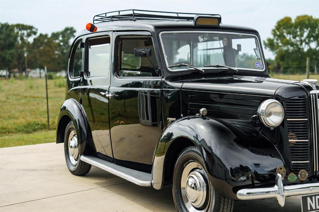 1957 AUSTIN FX3 TAXI