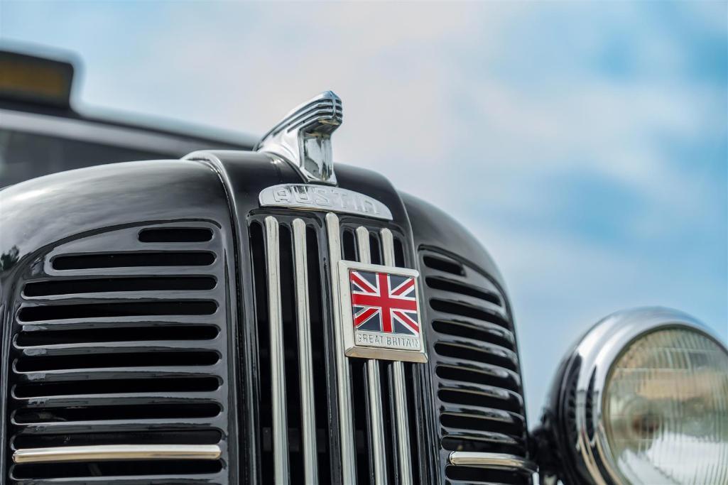 1957 AUSTIN FX3 TAXI