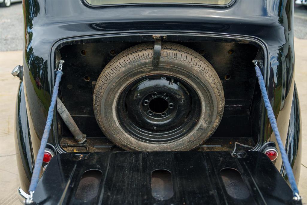 1957 AUSTIN FX3 TAXI