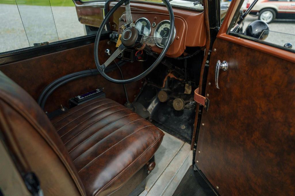 1957 AUSTIN FX3 TAXI