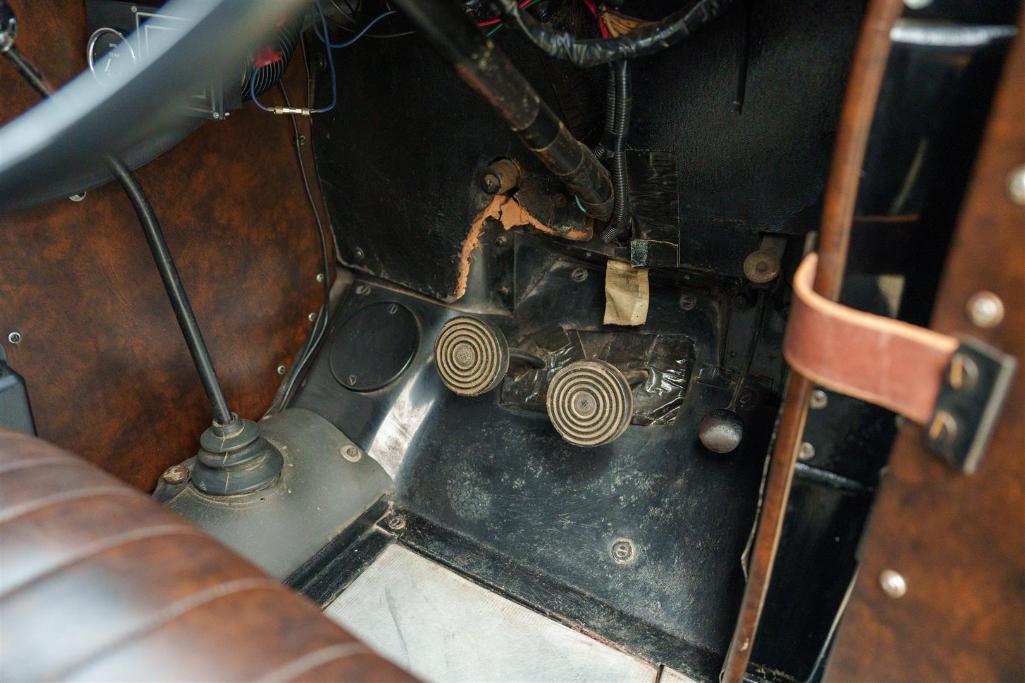 1957 AUSTIN FX3 TAXI