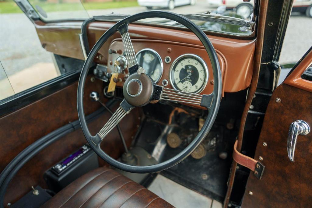 1957 AUSTIN FX3 TAXI