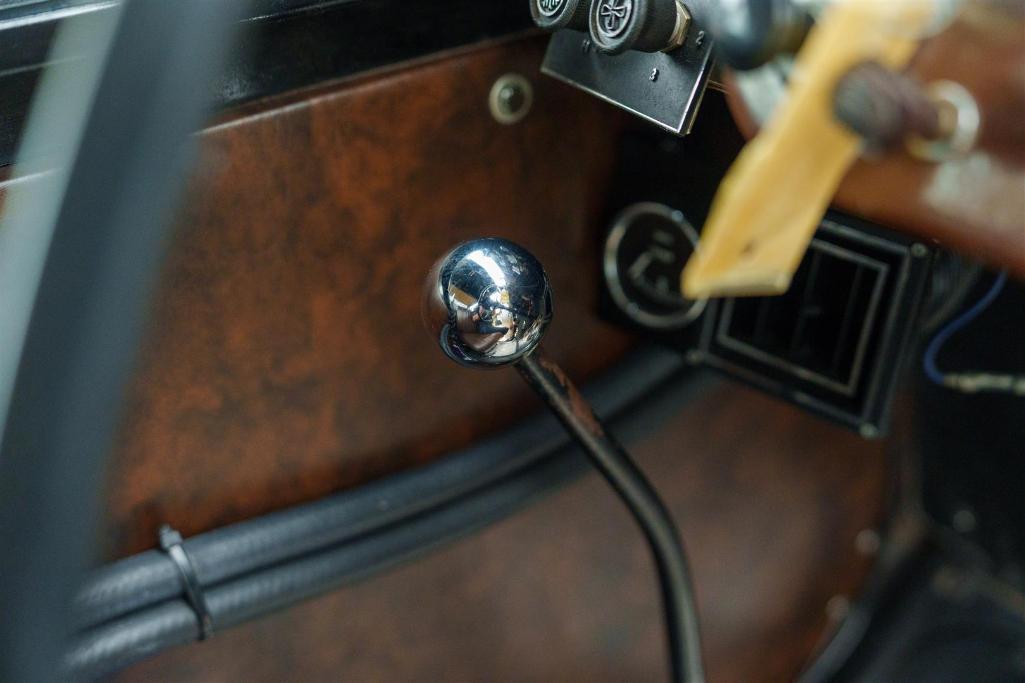 1957 AUSTIN FX3 TAXI