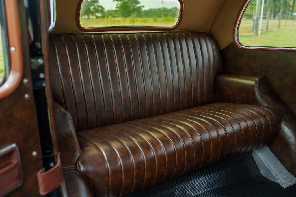 1957 AUSTIN FX3 TAXI