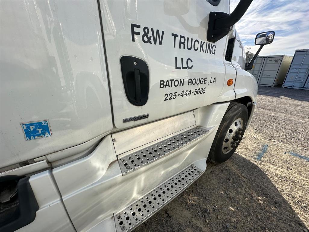 2016 FREIGHTLINER CASCADIA EVOLUTION