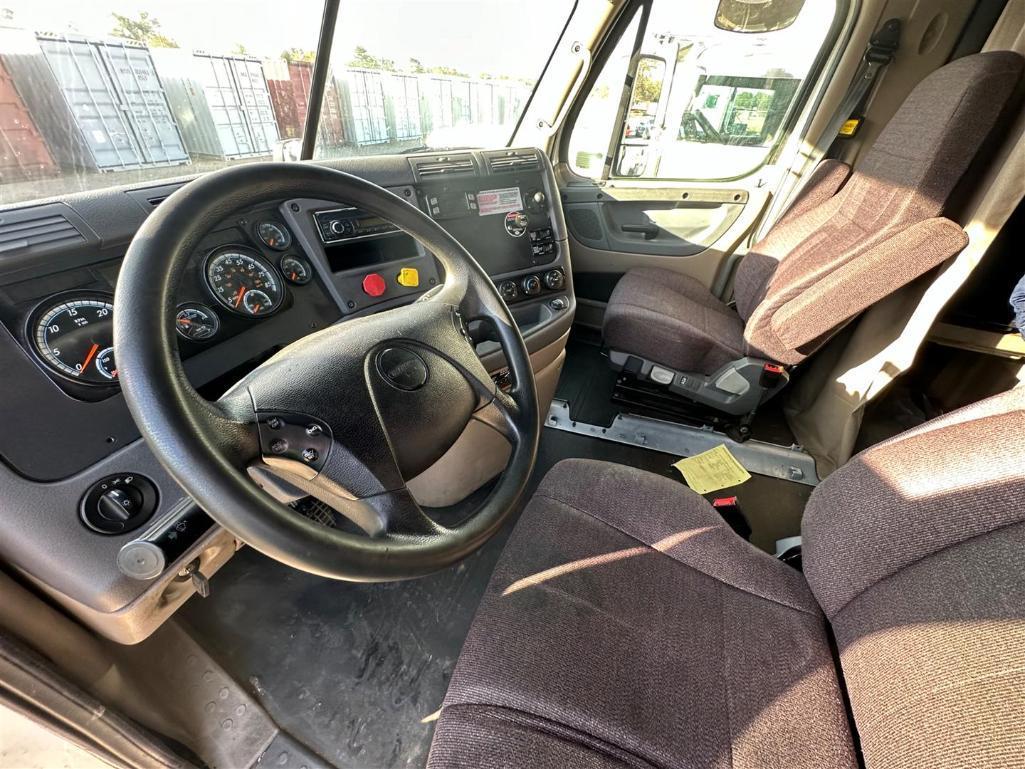 2016 FREIGHTLINER CASCADIA EVOLUTION